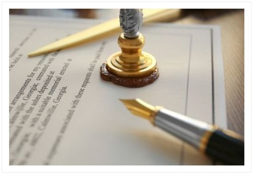notary stamp and pen border 500